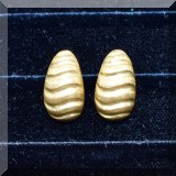 J155. 18K yellow gold egg-shaped earrings. Missing backs. - $275 